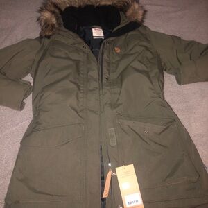 FJallRaven Nuuk Parka size Large new with tags